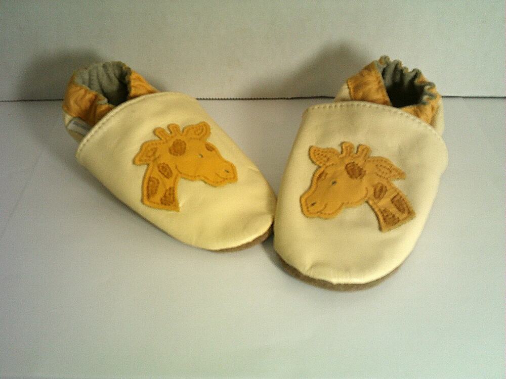 Robeez giraffe leather moccasins infant size 4